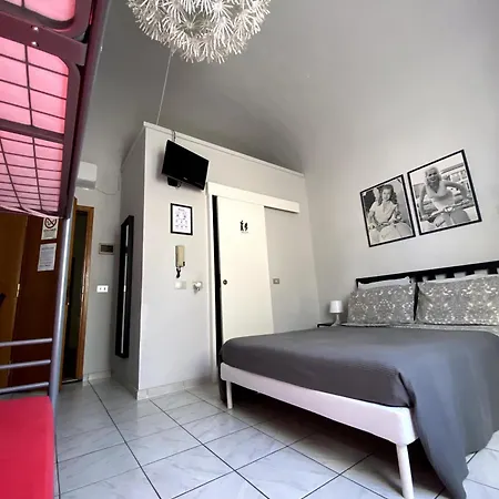 B&B Pontedera بيت ضيافة